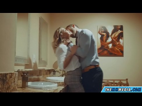 ❤️ Kad te prsata plavuša zavede u javnom toaletu ❤️❌ Kvalitativna pornografija na bs.28films.ru ❌❤
